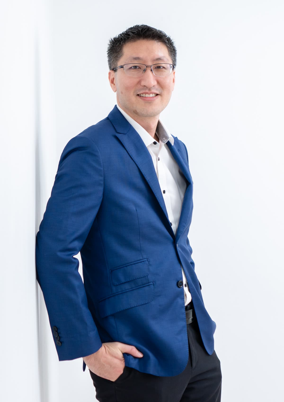 Portrait of Dr Low Ley Hian
